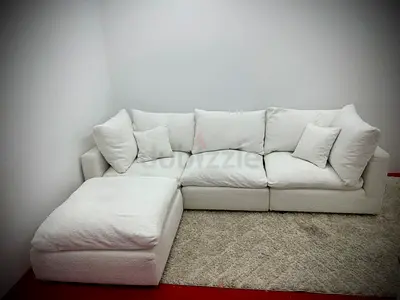 Amazing condition feather 🪶 filled sofa
