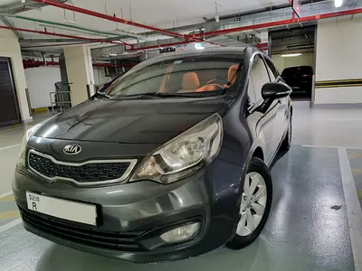 Kia Rio- clean and well maintained