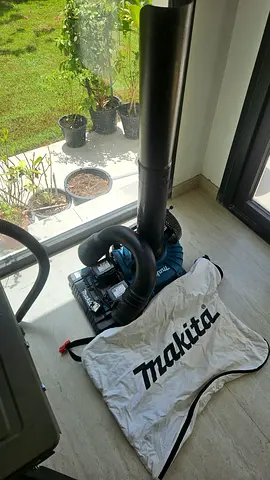 Makita DUB363 36V (18V x2) Blower  Vacuum Kit - Full Set + 2x 5Ah Batteries