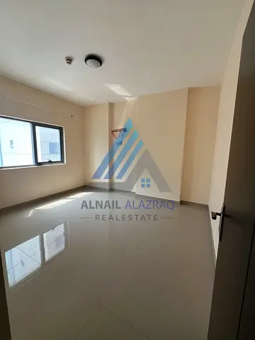 شقة مميزة للإيجار السنوي في منطقة المجاز 3 تتكون من غرفتين وصالة مع بلكونة ضمن موقع حيوي واستراتيجي قريب من جميع الخدمات الأساسية والمرافق اليومية مما