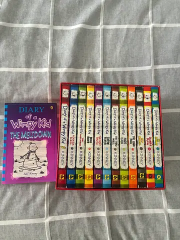 Diary Of A Wimpy Kid Bookset 1-12 + 13