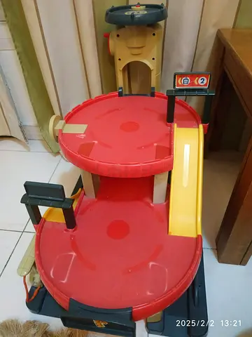 Kids garage