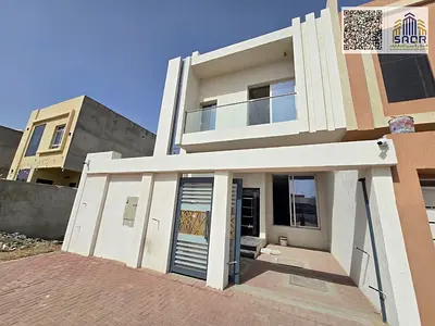 فيلا للبيع على شارع العام بجوار مول السفير تصميم طابقين وروف