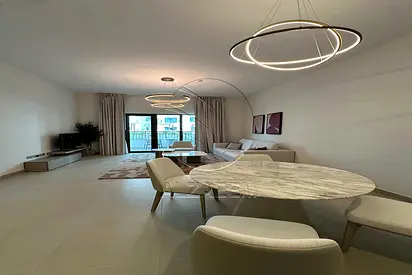 √ FURNISHED | Big Layout | Close to Amenities √