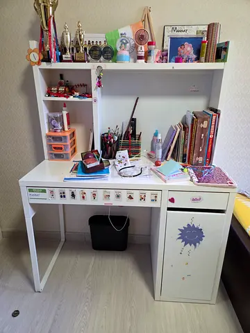 Study table for kids with shelf