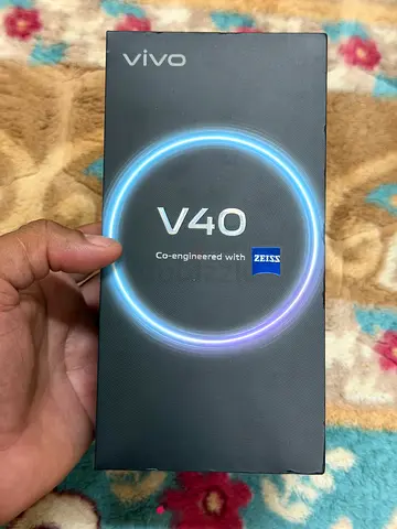 vivo V40 5g New 12/512 Tdra uae