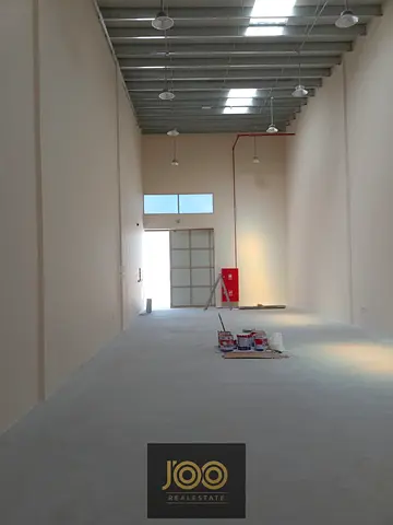 A complex of 6 warehouses located in Al Jurf Industrial Area. Each warehouse has an area of 3,000 square feet, with a mezzanine to be constructed.