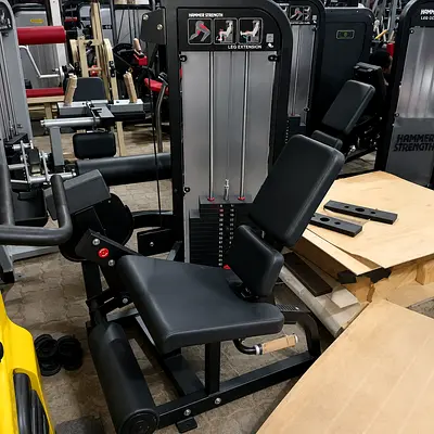 Hammer Strength Leg Extension Machine - Commercial Gym Equipment