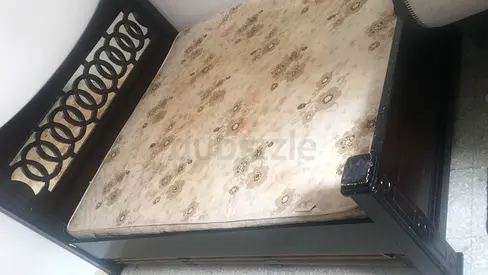 King size bed with mattress