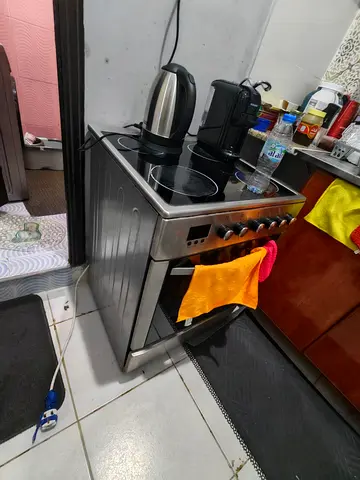 Stainless Steel Electric Cooker with Ceramic Hob and Oven - Good Working Condition