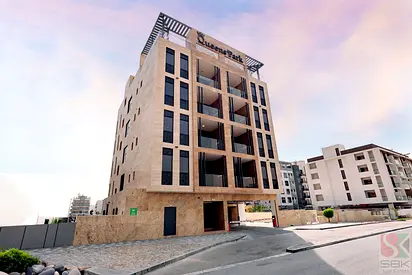 One Month Rent Free-Spacious 1 BR