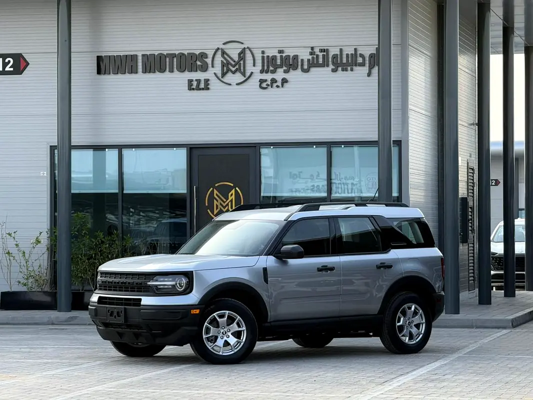 Ford Bronco 2023 — photo 1 of 12