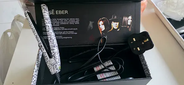 White patterned hair straightener with travel plug (New)