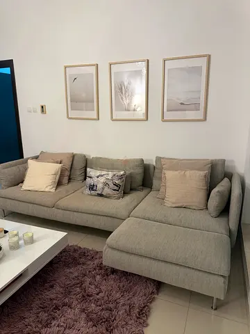 SPANISH OWNED - 4 SEATER CORNER SOFA - GREAT CONDITION + FREE CUSHIONS