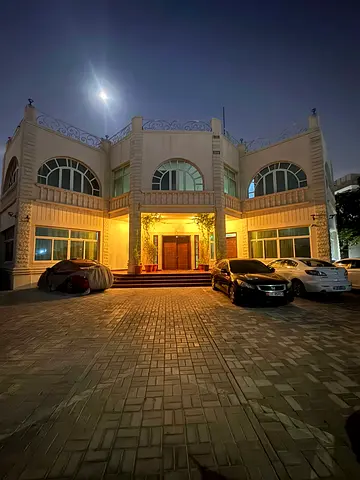 Studio Available Al Barsha 3 opposite Amercian Clinic Galleria mall