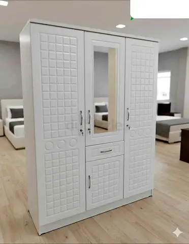 3 door cabinet