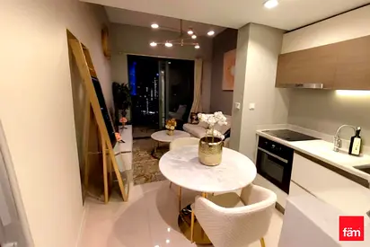 Stylish Unit | Canal View | Near Metro