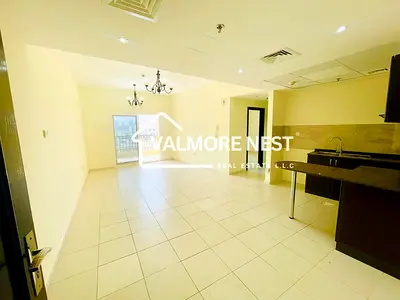 Spacious unit with laundry room I Near to circle mall I Best pick