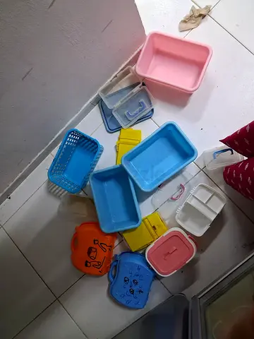 Kitchen utensils