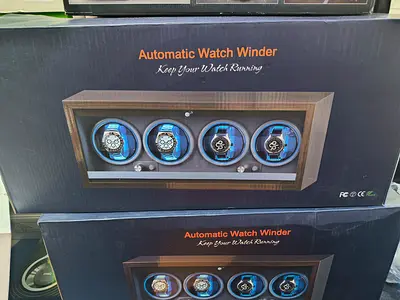 Automatic 4-Watch Winder Box - Wooden Finish (Like New)