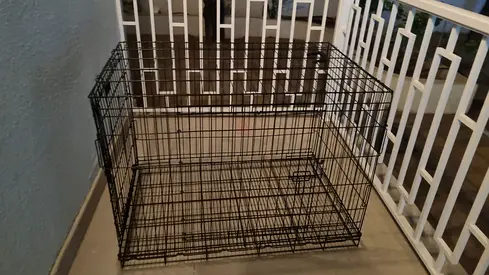 Foldable metal Chicken cage/ crate,  very good condition