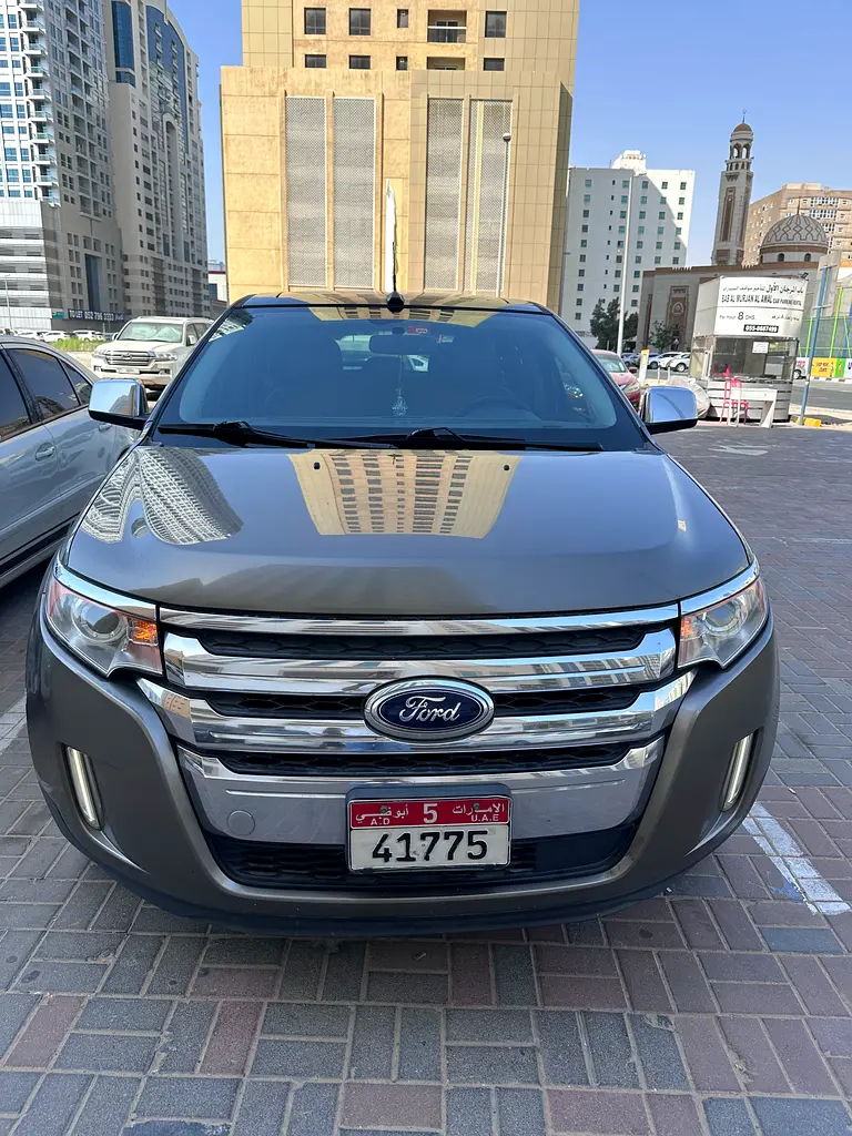 Ford Edge 2014 — photo 1 of 11