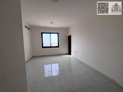 شقة غرفتين وصالة واسعة مع مطبخ عملي وحمامين وبلكونة مميزة وتكييف مركزي في موقع راقٍ قريب من جميع الخدمات