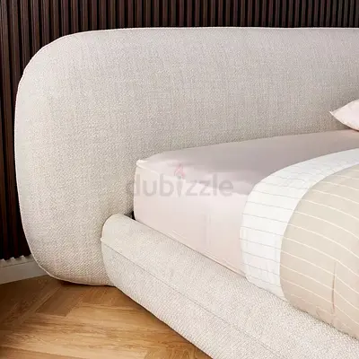King Bed (180x200 cm )  Mattress - Home Center