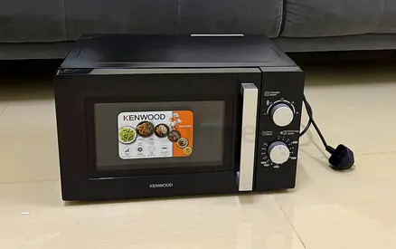 Kenwood Compact Microwave Oven -Excellent Working Condition like brand new