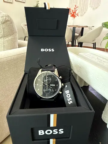 Hugo Boss Mens Chronograph Watch with Leather Strap - Brand New unwanted gift