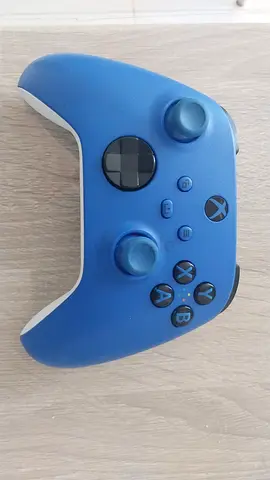 Blue Xbox Wireless Controller (Good Condition)