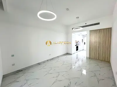 استوديو حديث | إطلالة على المسبح والمدينة | JVC لومينا فيستا