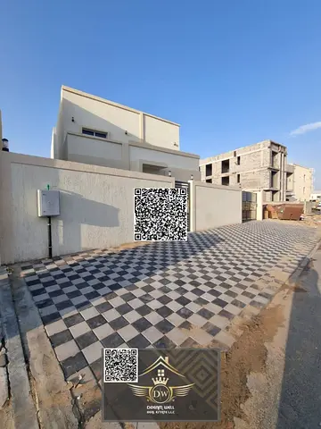Modern three bedrooms+Majlis+Maidroom villa available for rent in reasonable price