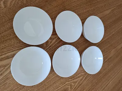 Set of 6 white ceramic soup/dessert bowls - good condition