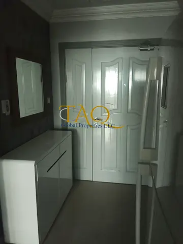 Spacious!!1 bedroom balcony 1 minute to metro@68000 3 chques