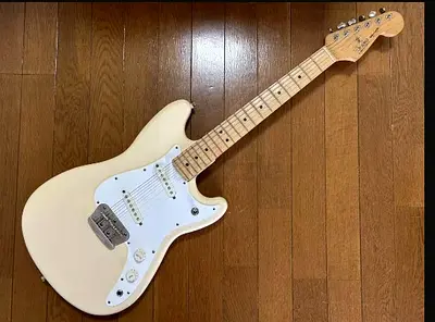 FAMOUS RARE ORIGINAL FENDER DUO-SONIC ELECTRIC GUITAR