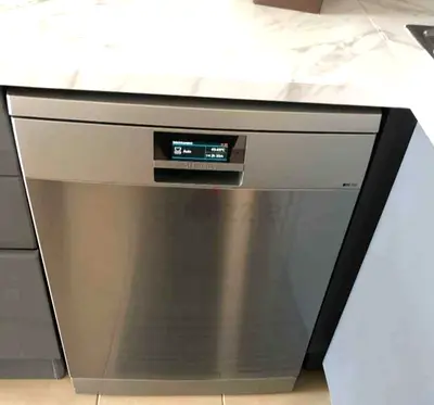 Siemens brand 3 Racks Dishwasher model Siemens iQ700