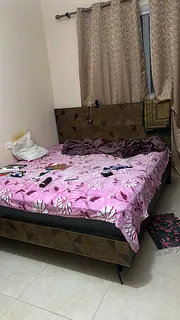 Master Bedroom with Attached Bathroom in 1 BHK available for Ladies @ 1600 AED.