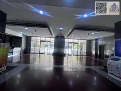 For rent at an excellent price: a huge office with a large area and a prime location.