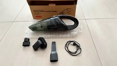 Handheld Cordless Car Vacuum Cleaner with Accessories - Lightly Used