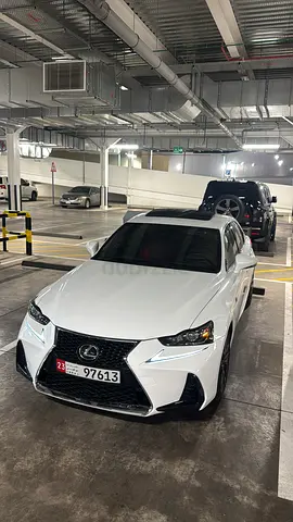 LEXUS IS 300 awd Fsport prestine condition