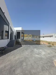 First occupancy villa with a modern design and high-end finishes