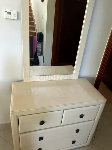 White Dressing Table with Mirror and 4 Drawers - Good Condition