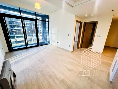 Modern 1BR | Boulevard View | Ready to Move
