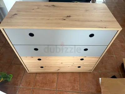 Light wood 4-drawer dresser with grey fronts - good condition - free to pick up