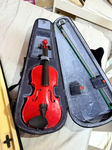 Kids  Violin with Case and Bow