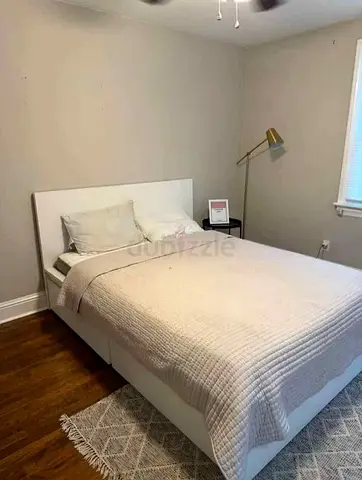 IKEA White MALM Queen Storage Bed with IKEA Mattress 160 x 200 cm