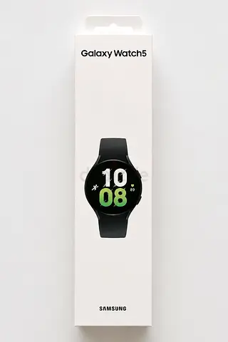 Samsung Galaxy Watch5 (Graphite) - Unopened Box (Middle East Version)
