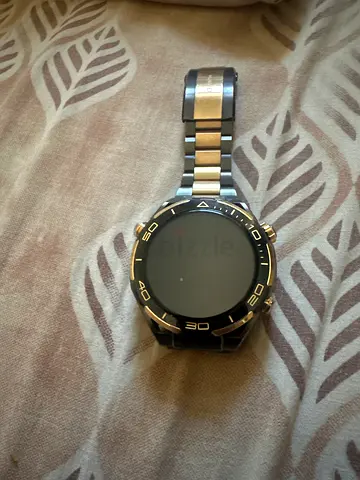 Huawei Mens smartwatch 18k gold watch with bill and box and charger