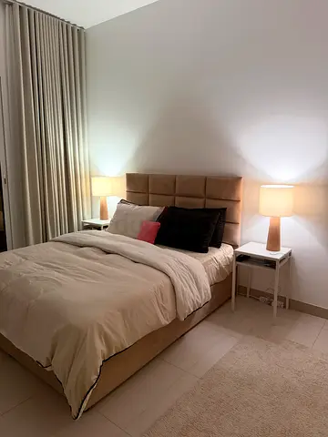Queen size bed